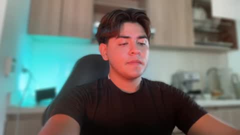 Snapshot of baby_cortesxxx chatting on 11/11/25, 08:09 David Cortes online show from 11/11/25, 08:09