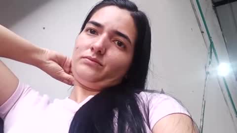 baby_dancer_21 online show from 12/29/24, 03:24