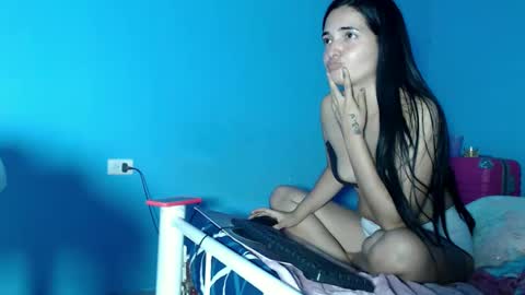 baby_dancer_21 online show from 12/31/24, 02:40