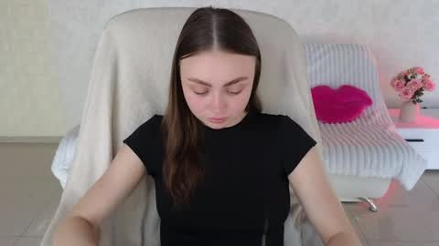 Snapshot of baby_emmaa chatting on 03/27/26, 10:26 Baby emmaa online show from 03/27/26, 10:26