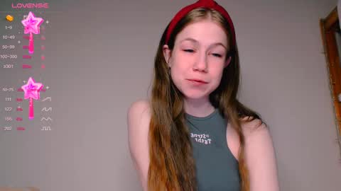 Kira online show from 03/10/25, 11:49