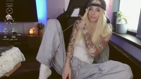 baby gopn1k online show from 02/10/25, 08:09