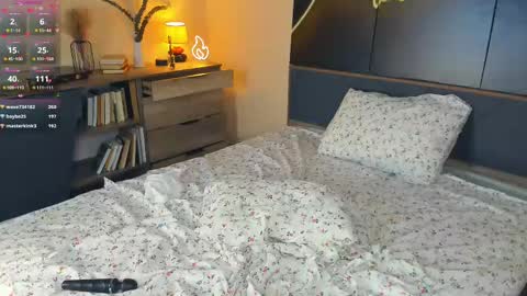 Snapshot of baby_is_ready chatting on 02/14/25, 12:14 Emily online show from 02/14/25, 12:14