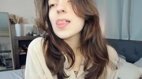 Snapshot of baby_is_ready chatting on 10/08/25, 07:17 Emily online show from 10/08/25, 07:17