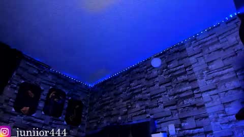 Junior       Independent Model online show from 09/29/25, 05:34