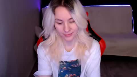 baby_kitte online show from 12/11/24, 03:35