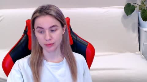 baby_kitte online show from 02/20/25, 05:23