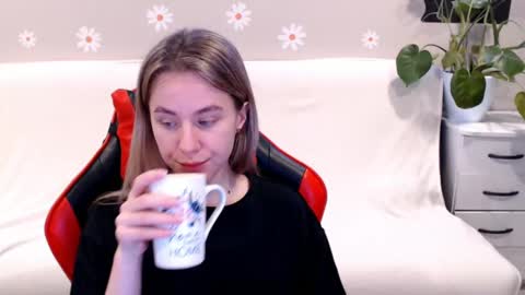 baby_kitte online show from 02/28/25, 04:53