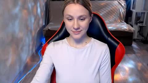 Snapshot of baby_kitte chatting on 03/11/26, 04:18 baby_kitte online show from 03/11/26, 04:18