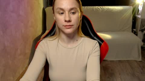 Snapshot of baby_kitte chatting on 04/09/26, 06:19 baby_kitte online show from 04/09/26, 06:19