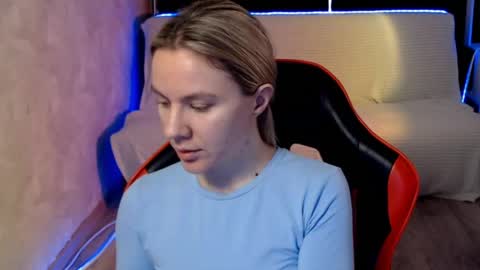 Snapshot of baby_kitte chatting on 04/14/26, 03:12 baby_kitte online show from 04/14/26, 03:12