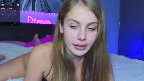 Snapshot of baby_leen chatting on 12/03/24, 03:22 Sharleen online show from 12/03/24, 03:22