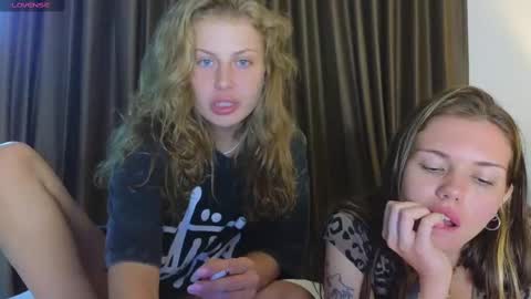 Snapshot of baby_leen chatting on 03/03/25, 01:53 Sharleen online show from 03/03/25, 01:53