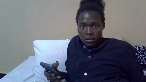 baby_may5 online show from 09/29/25, 06:46