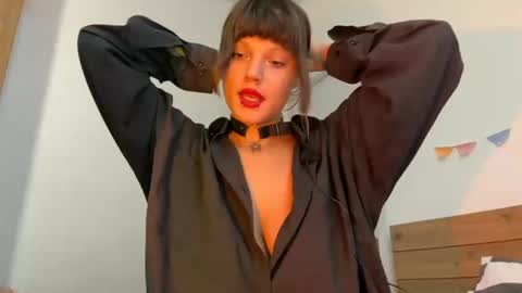 mei online show from 03/10/25, 04:38