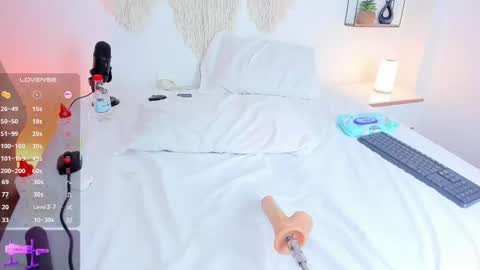 Snapshot of baby_natha chatting on 09/25/25, 03:05 Nathaly online show from 09/25/25, 03:05