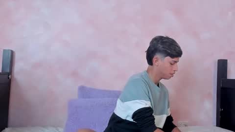 Snapshot of baby_noaht chatting on 04/29/26, 02:21 baby_noaht online show from 04/29/26, 02:21