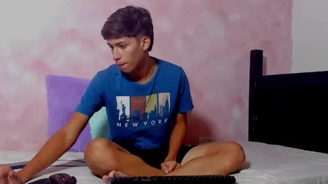 baby_noaht online show from 05/06/26, 11:26