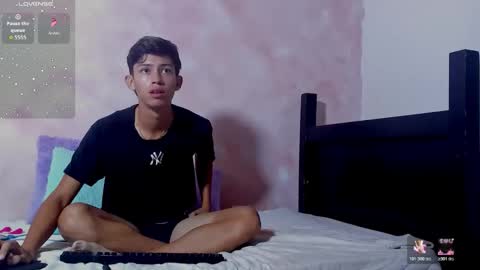 baby_noaht online show from 05/13/26, 11:40