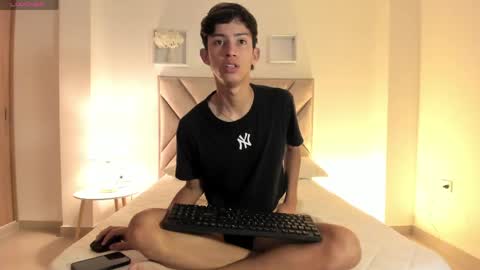 baby_noaht online show from 06/02/26, 12:51