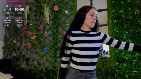 Baby Nico online show from 10/16/25, 04:41