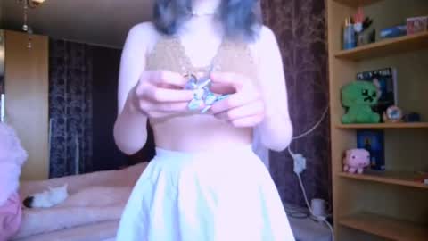 Snapshot of baby_onface chatting on 05/06/26, 08:30 Alice online show from 05/06/26, 08:30