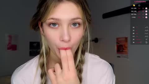 Ruth online show from 09/28/25, 07:08