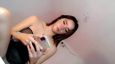 Snapshot of baby_sabrina19 chatting on 05/19/26, 01:56 baby_sabrina19 online show from 05/19/26, 01:56