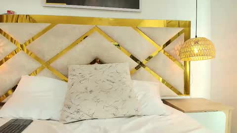 baby_scarleth_ online show from 12/19/25, 01:12