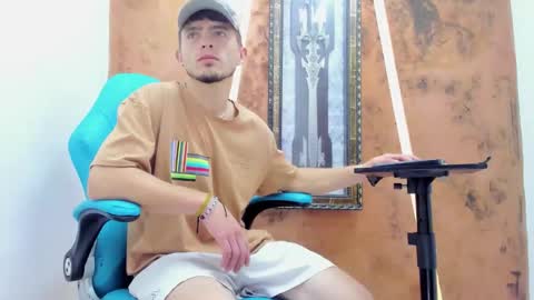 baby_sex_demon online show from 01/13/26, 08:52