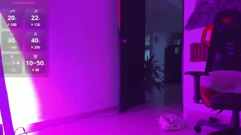 FOLLOW ME  online show from 03/07/25, 11:18