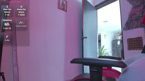 FOLLOW ME  online show from 03/07/25, 02:23