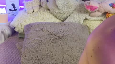 Snapshot of baby_xian chatting on 12/31/24, 01:15 Dani online show from 12/31/24, 01:15