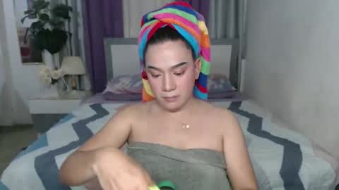   AMANDA  online show from 04/22/26, 11:23