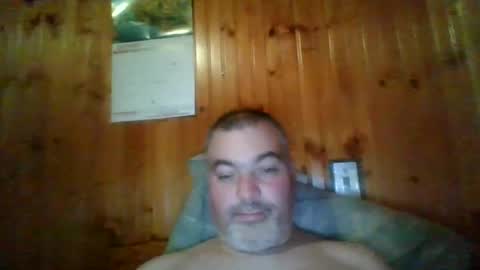 Snapshot of babybaby83 chatting on 12/28/24, 03:04 Darren online show from 12/28/24, 03:04