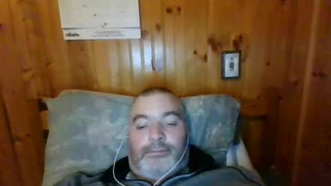 Snapshot of babybaby83 chatting on 01/21/25, 04:43 Darren online show from 01/21/25, 04:43