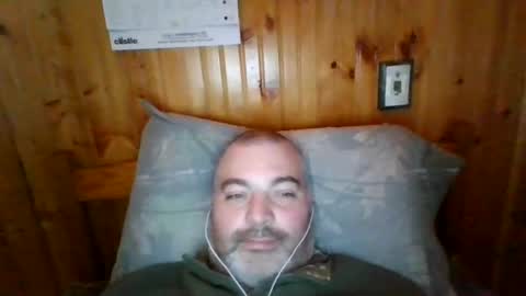 Snapshot of babybaby83 chatting on 03/02/25, 05:25 Darren online show from 03/02/25, 05:25