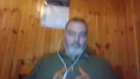 Snapshot of babybaby83 chatting on 12/04/25, 05:54 Darren online show from 12/04/25, 05:54