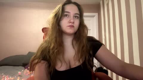 Snapshot of babyblissxx chatting on 01/06/26, 10:01 Katerina online show from 01/06/26, 10:01