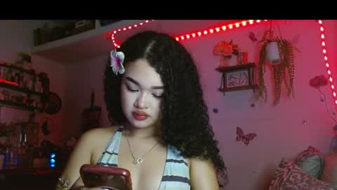 Snapshot of babybombom08 chatting on 04/10/26, 12:16 babybombom08 online show from 04/10/26, 12:16