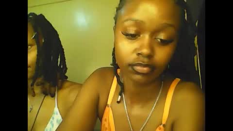 Snapshot of babybrown20 chatting on 05/24/26, 03:33 babybrown online show from 05/24/26, 03:33