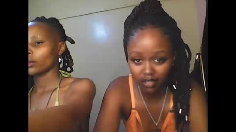 Snapshot of babybrown20 chatting on 05/28/26, 04:54 babybrown online show from 05/28/26, 04:54