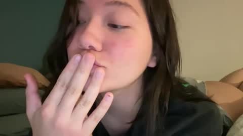 Snapshot of babybunnny chatting on 04/11/26, 06:07 ava online show from 04/11/26, 06:07