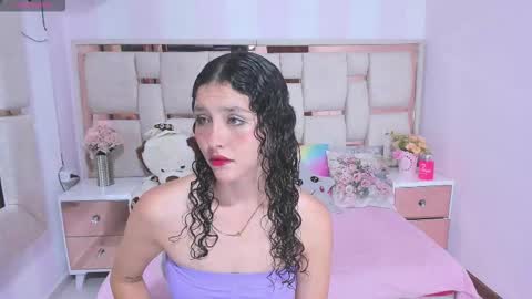 Snapshot of babycoral chatting on 10/23/25, 11:20 babycoral online show from 10/23/25, 11:20