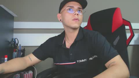 Snapshot of babycrazy24love chatting on 01/12/25, 12:39 babycrazy24love online show from 01/12/25, 12:39