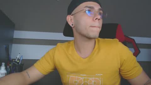 Snapshot of babycrazy24love chatting on 01/18/25, 10:49 babycrazy24love online show from 01/18/25, 10:49