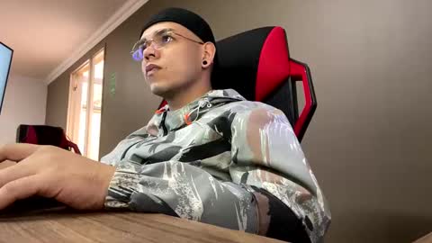 Snapshot of babycrazy24love chatting on 02/10/25, 12:39 babycrazy24love online show from 02/10/25, 12:39