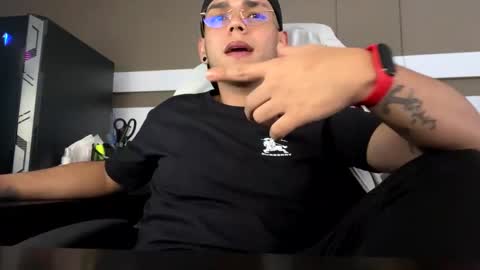 Snapshot of babycrazy24love chatting on 02/18/25, 10:25 babycrazy24love online show from 02/18/25, 10:25