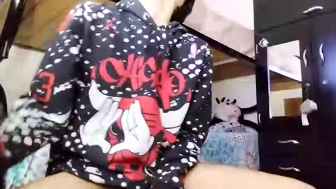 Snapshot of babydarkpink chatting on 04/18/26, 12:25 Dani online show from 04/18/26, 12:25