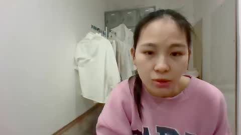 Snapshot of babydoll1022 chatting on 12/01/25, 04:23 babydoll1022 online show from 12/01/25, 04:23